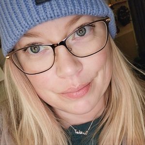 Meet your Posher, Ami